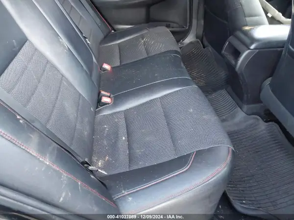 4T1BF1FK4HU773902 2017 TOYOTA CAMRY - Image 8