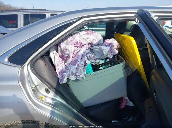 4T1BF1FK4HU773916 2017 TOYOTA CAMRY - Image 8