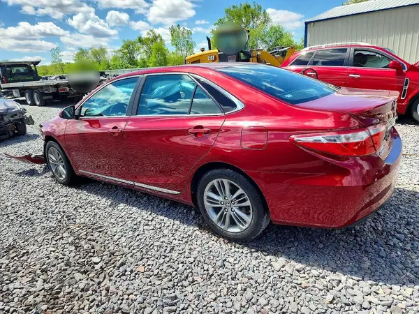 4T1BF1FK4HU774810 2017 TOYOTA CAMRY - Image 2