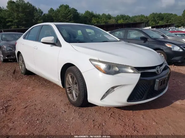 4T1BF1FK4HU775195 2017 TOYOTA CAMRY - Image 1