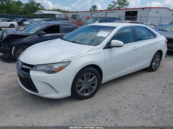 4T1BF1FK4HU777416 2017 TOYOTA CAMRY - Image 2