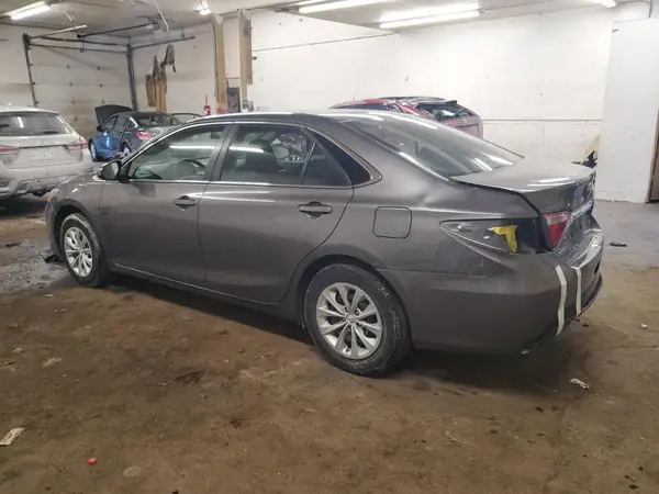 4T1BF1FK4HU779800 2017 TOYOTA CAMRY - Image 2