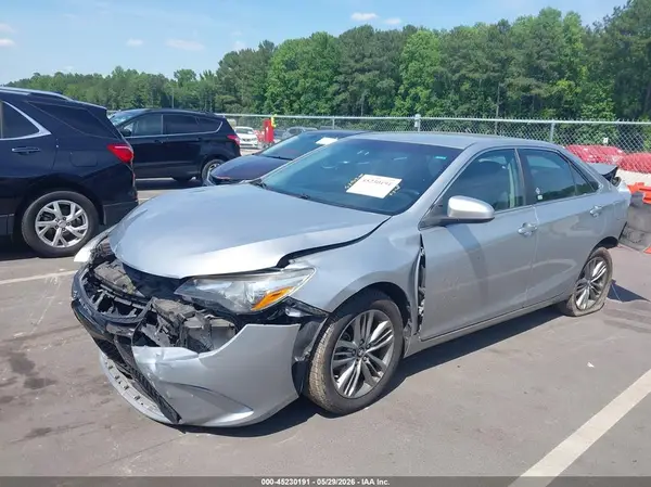 4T1BF1FK4HU780462 2017 TOYOTA CAMRY - Image 2