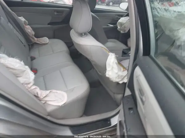 4T1BF1FK4HU780638 2017 TOYOTA CAMRY - Image 8