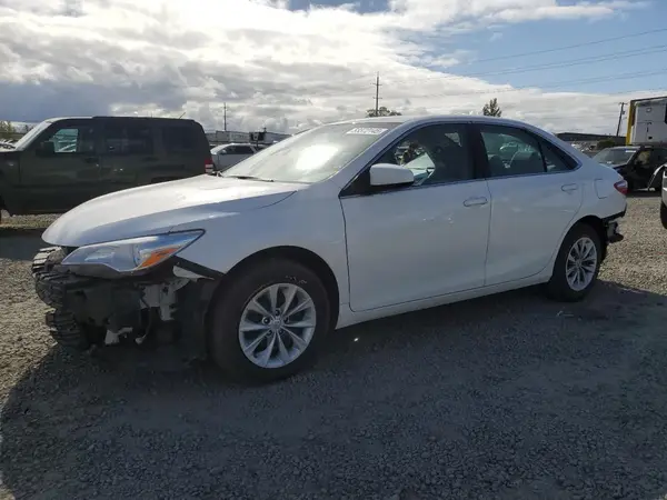 4T1BF1FK4HU781711 2017 TOYOTA CAMRY - Image 1