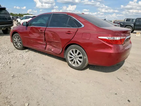 4T1BF1FK4HU781921 2017 TOYOTA CAMRY - Image 2