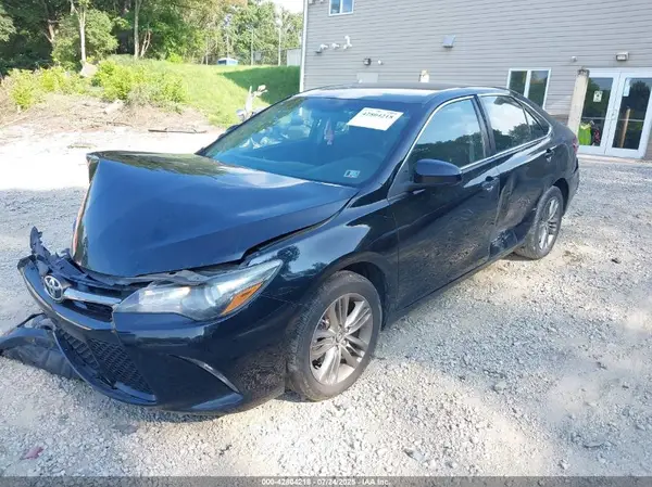 4T1BF1FK4HU785273 2017 TOYOTA CAMRY - Image 2