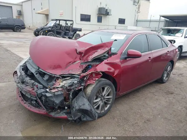 4T1BF1FK4HU789002 2017 TOYOTA CAMRY - Image 2