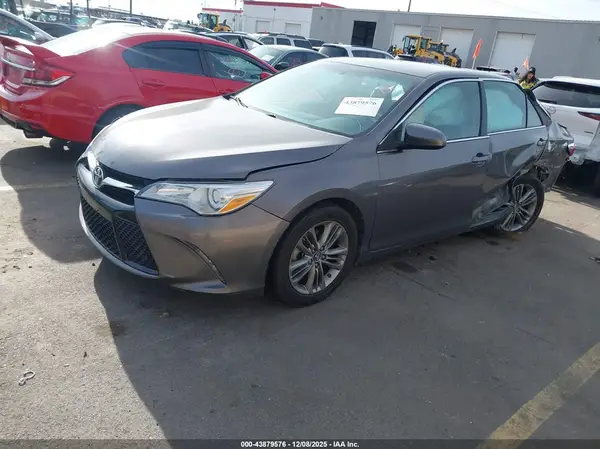 4T1BF1FK4HU791106 2017 TOYOTA CAMRY - Image 2