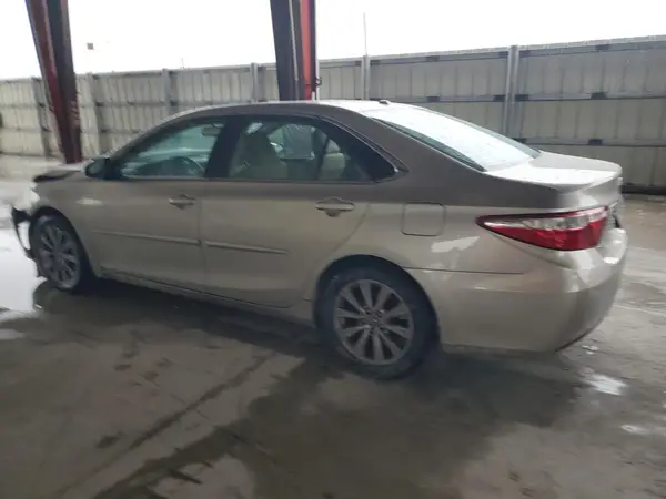 4T1BF1FK4HU791686 2017 TOYOTA CAMRY - Image 2