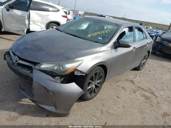 4T1BF1FK4HU796354 2017 TOYOTA CAMRY - Image 2