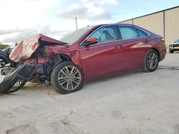 4T1BF1FK4HU800757 2017 TOYOTA CAMRY - Image 1