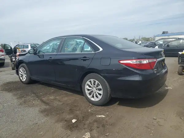 4T1BF1FK4HU801200 2017 TOYOTA CAMRY - Image 2