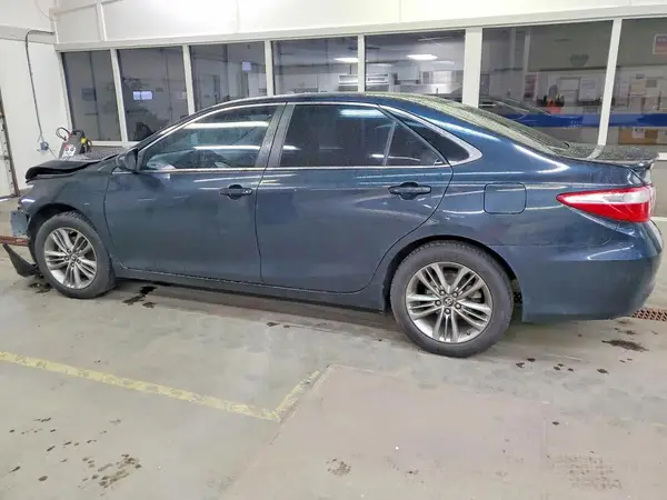 4T1BF1FK4HU801388 2017 TOYOTA CAMRY - Image 2