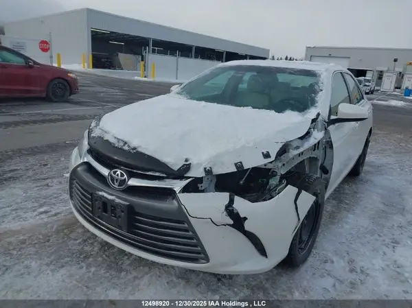 4T1BF1FK4HU801813 2017 TOYOTA CAMRY - Image 2