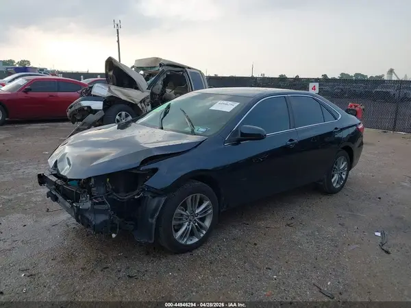 4T1BF1FK4HU805764 2017 TOYOTA CAMRY - Image 2