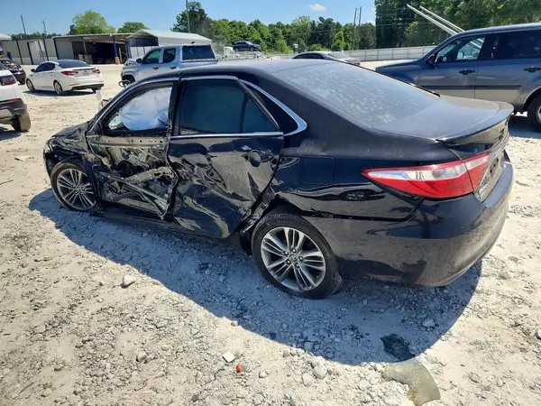 4T1BF1FK4HU810950 2017 TOYOTA CAMRY - Image 2