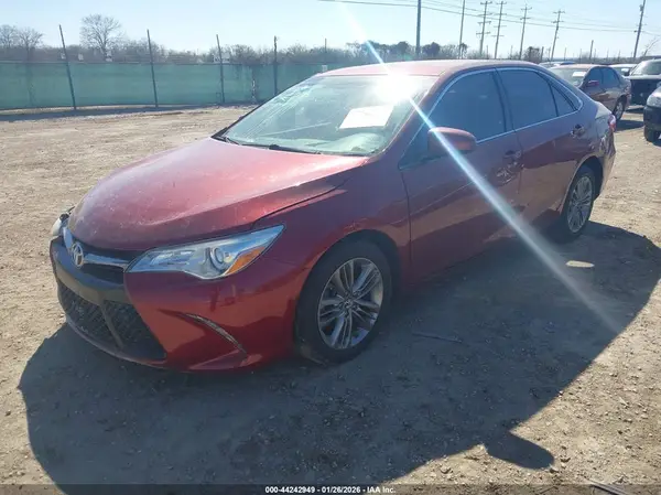 4T1BF1FK4HU814819 2017 TOYOTA CAMRY - Image 2