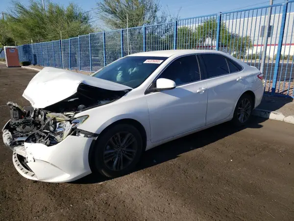 4T1BF1FK5FU029769 2016 TOYOTA CAMRY - Image 1