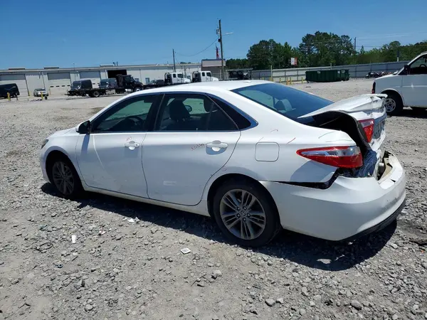 4T1BF1FK5GU119408 2016 TOYOTA CAMRY - Image 2