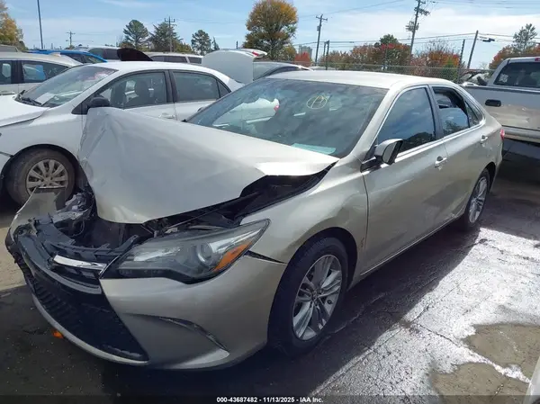 4T1BF1FK5GU119926 2016 TOYOTA CAMRY - Image 2