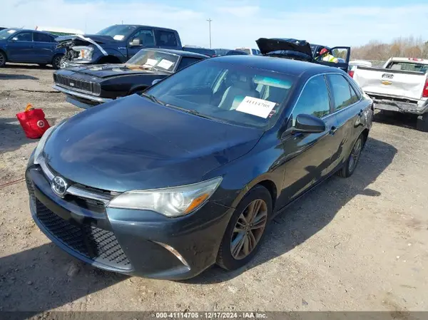 4T1BF1FK5GU126410 2016 TOYOTA CAMRY - Image 2