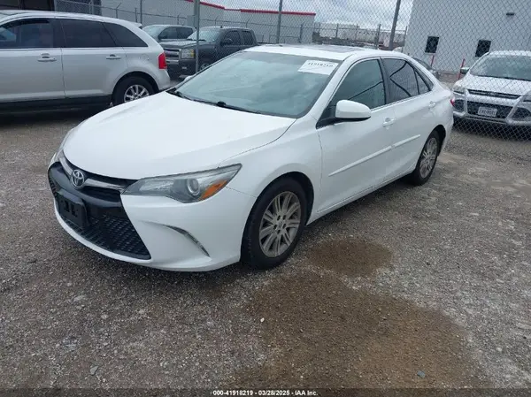 4T1BF1FK5GU127296 2016 TOYOTA CAMRY - Image 2