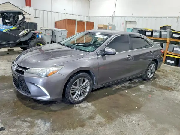 4T1BF1FK5GU134930 2016 TOYOTA CAMRY - Image 1