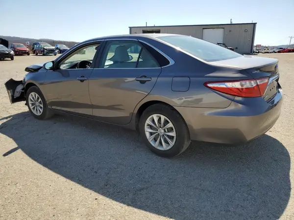 4T1BF1FK5GU142459 2016 TOYOTA CAMRY - Image 2