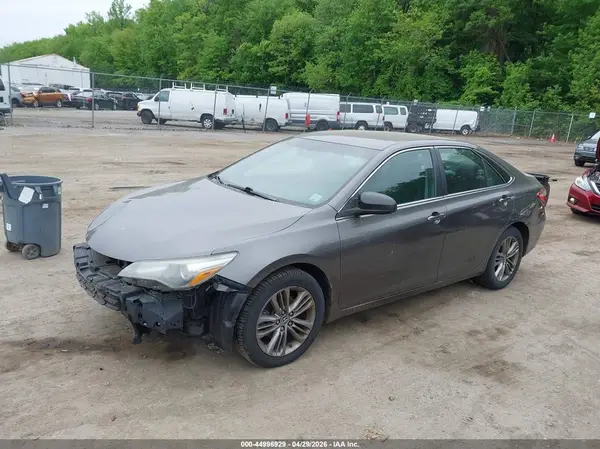 4T1BF1FK5GU143109 2016 TOYOTA CAMRY - Image 2