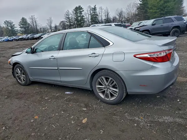 4T1BF1FK5GU143837 2016 TOYOTA CAMRY - Image 2