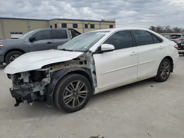 4T1BF1FK5GU145250 2016 TOYOTA CAMRY - Image 1