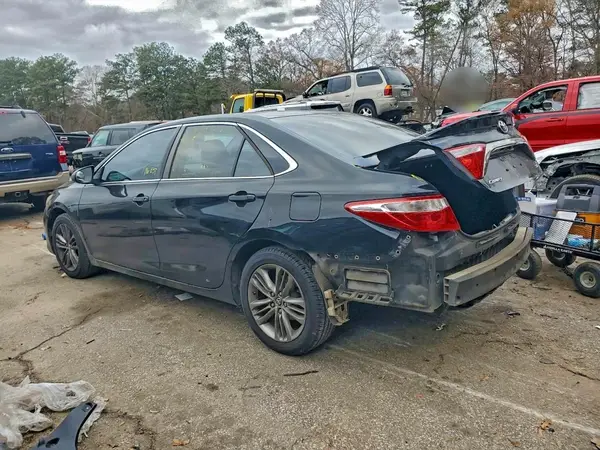 4T1BF1FK5GU146818 2016 TOYOTA CAMRY - Image 2