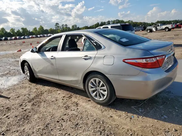 4T1BF1FK5GU147659 2016 TOYOTA CAMRY - Image 2