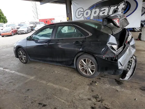 4T1BF1FK5GU147676 2016 TOYOTA CAMRY - Image 2