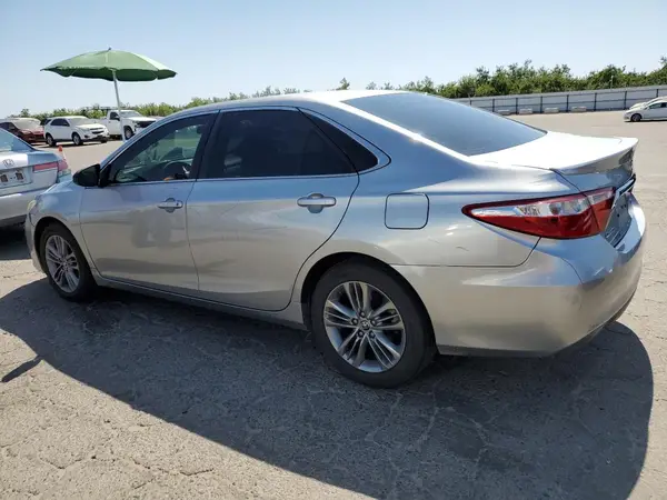 4T1BF1FK5GU151291 2016 TOYOTA CAMRY - Image 2