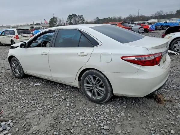 4T1BF1FK5GU153414 2016 TOYOTA CAMRY - Image 2