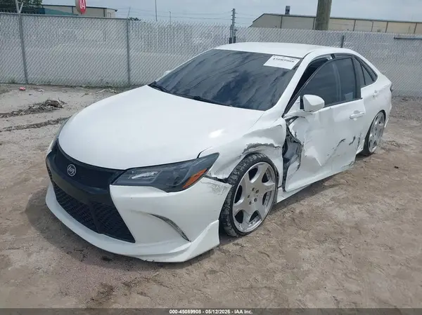 4T1BF1FK5GU157530 2016 TOYOTA CAMRY - Image 2