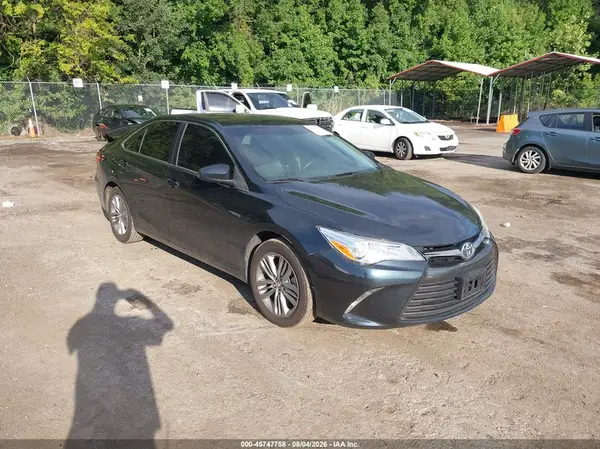 4T1BF1FK5GU158323 2016 TOYOTA CAMRY - Image 1