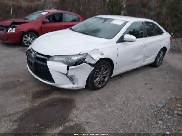 4T1BF1FK5GU169340 2016 TOYOTA CAMRY - Image 2