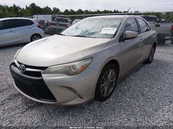 4T1BF1FK5GU170794 2016 TOYOTA CAMRY - Image 2