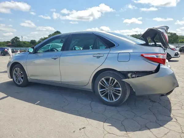 4T1BF1FK5GU172030 2016 TOYOTA CAMRY - Image 2