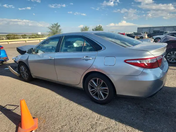 4T1BF1FK5GU182055 2016 TOYOTA CAMRY - Image 2