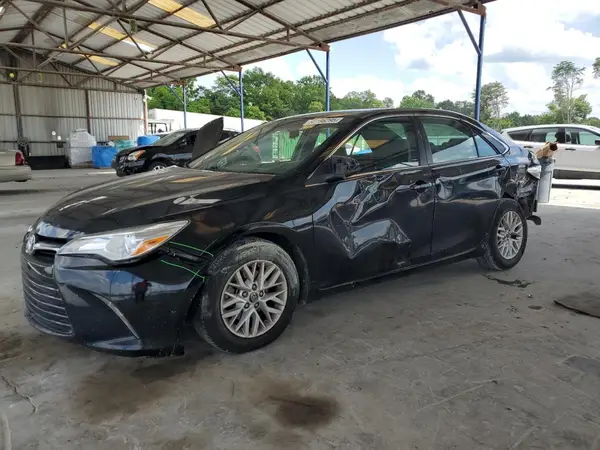 4T1BF1FK5GU186171 2016 TOYOTA CAMRY - Image 1