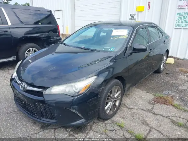 4T1BF1FK5GU188485 2016 TOYOTA CAMRY - Image 2