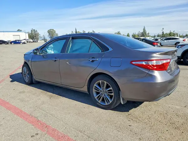 4T1BF1FK5GU192066 2016 TOYOTA CAMRY - Image 2