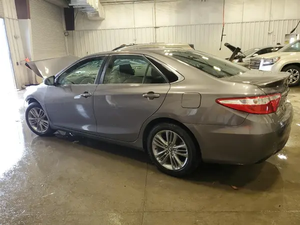 4T1BF1FK5GU198109 2016 TOYOTA CAMRY - Image 2