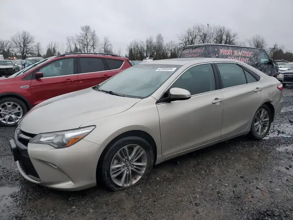 4T1BF1FK5GU199535 2016 TOYOTA CAMRY - Image 1