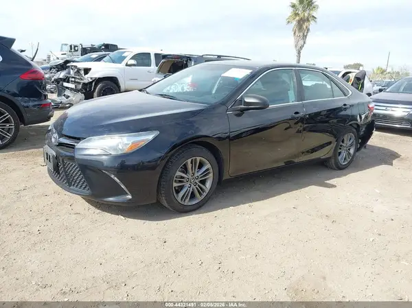 4T1BF1FK5GU200778 2016 TOYOTA CAMRY - Image 2