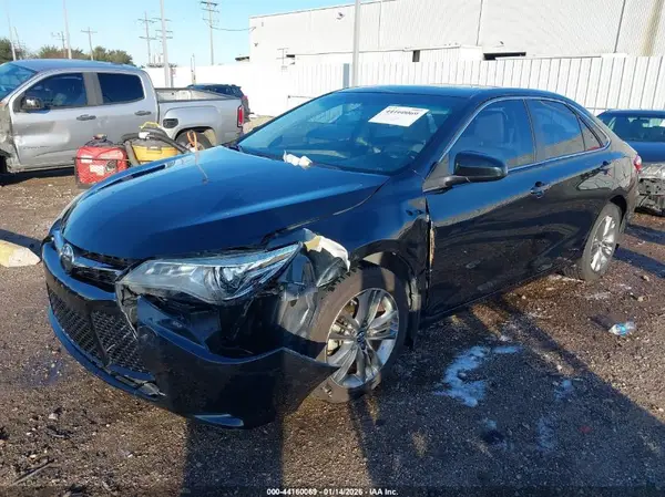 4T1BF1FK5GU201428 2016 TOYOTA CAMRY - Image 2